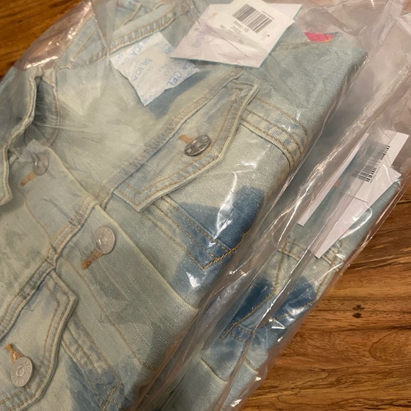 Lularoe Light Wash Denim Stars Harvey Jacket New - Picture 3 of 6